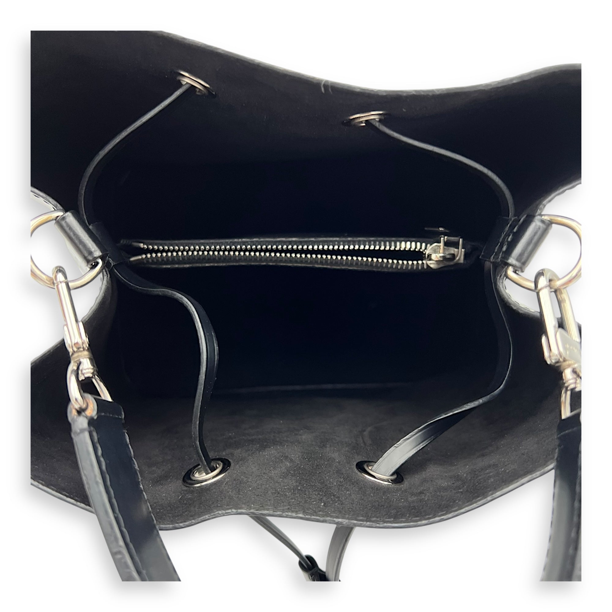 NeoNoe Bucket Bag Black in Epi Leather, Silver hardware