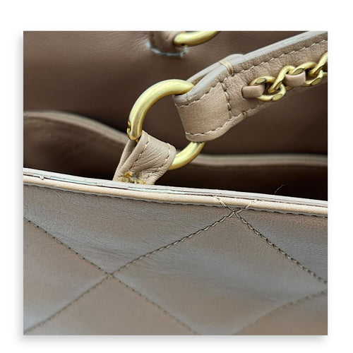 CC Tote Bag Beige in Calfskin, Gold hardware