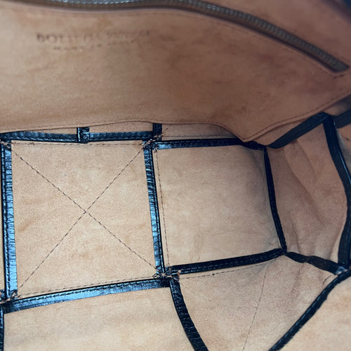 Arco Cassette Shoulder Bag Black in Nappa Leather