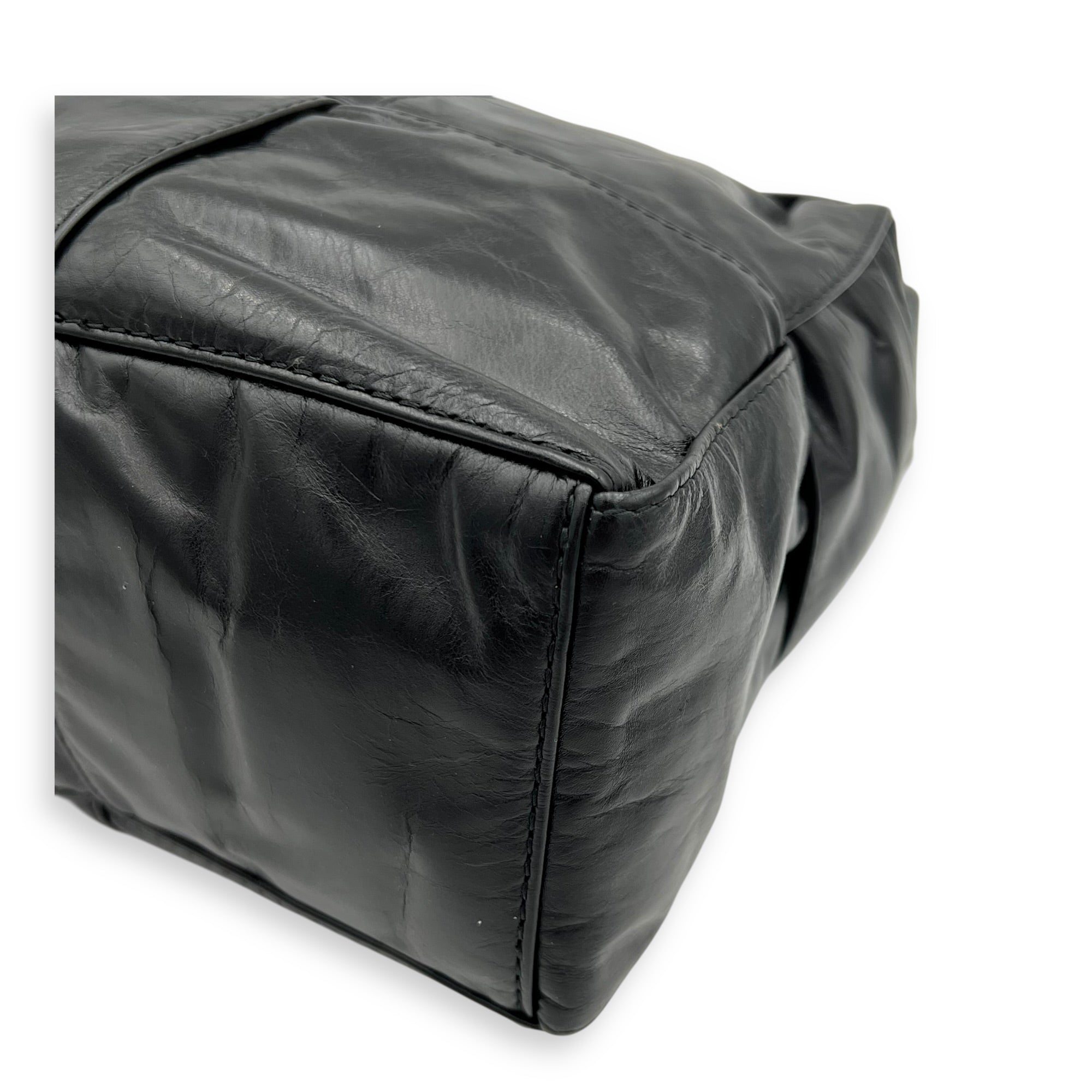 Arco Cassette Shoulder Bag Black in Nappa Leather