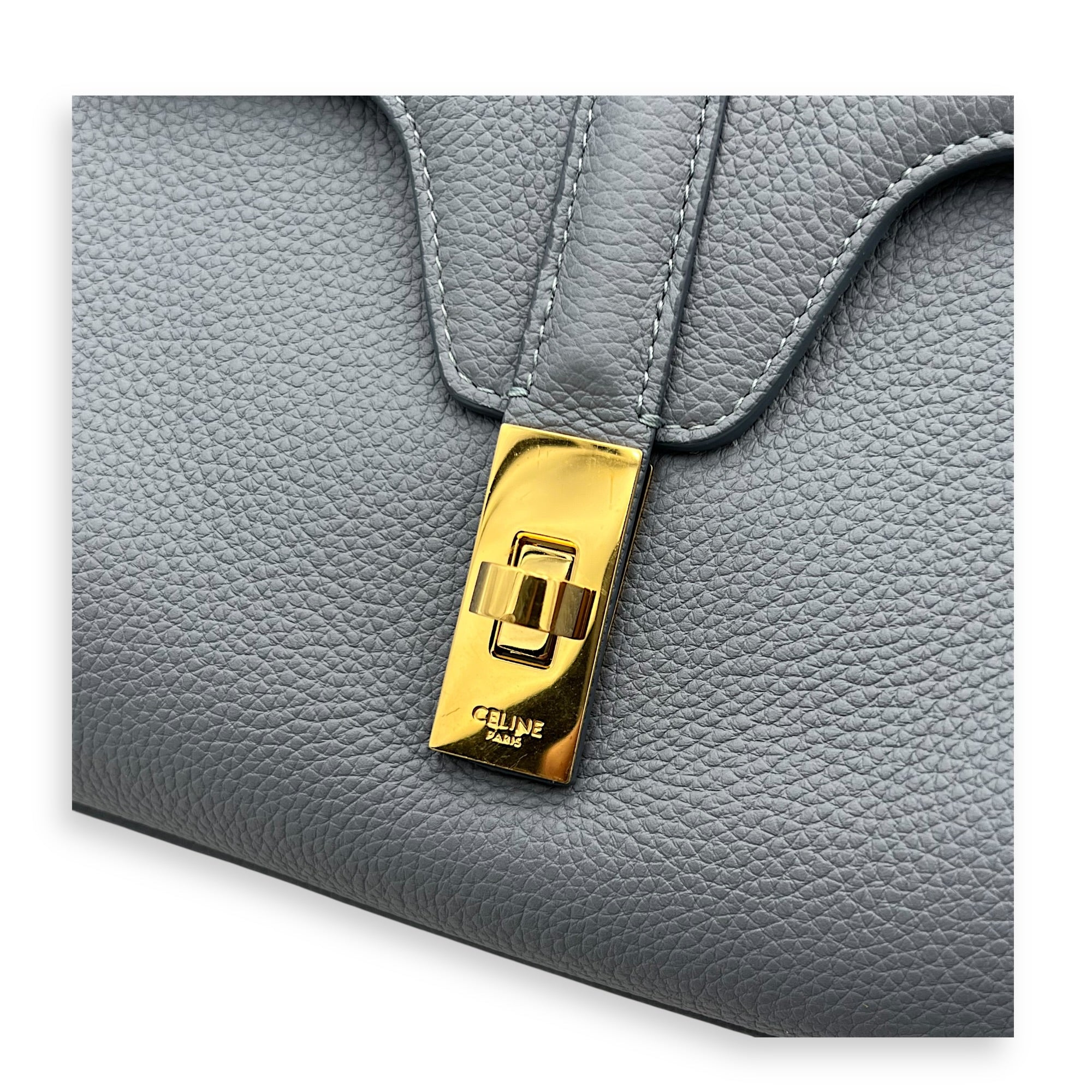 16 Shoulder Bag Blue in Calfskin, Gold hardware
