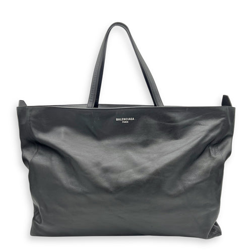 Passenger XL Carry All Tote Bag Black in Calfskin, Silver hardware