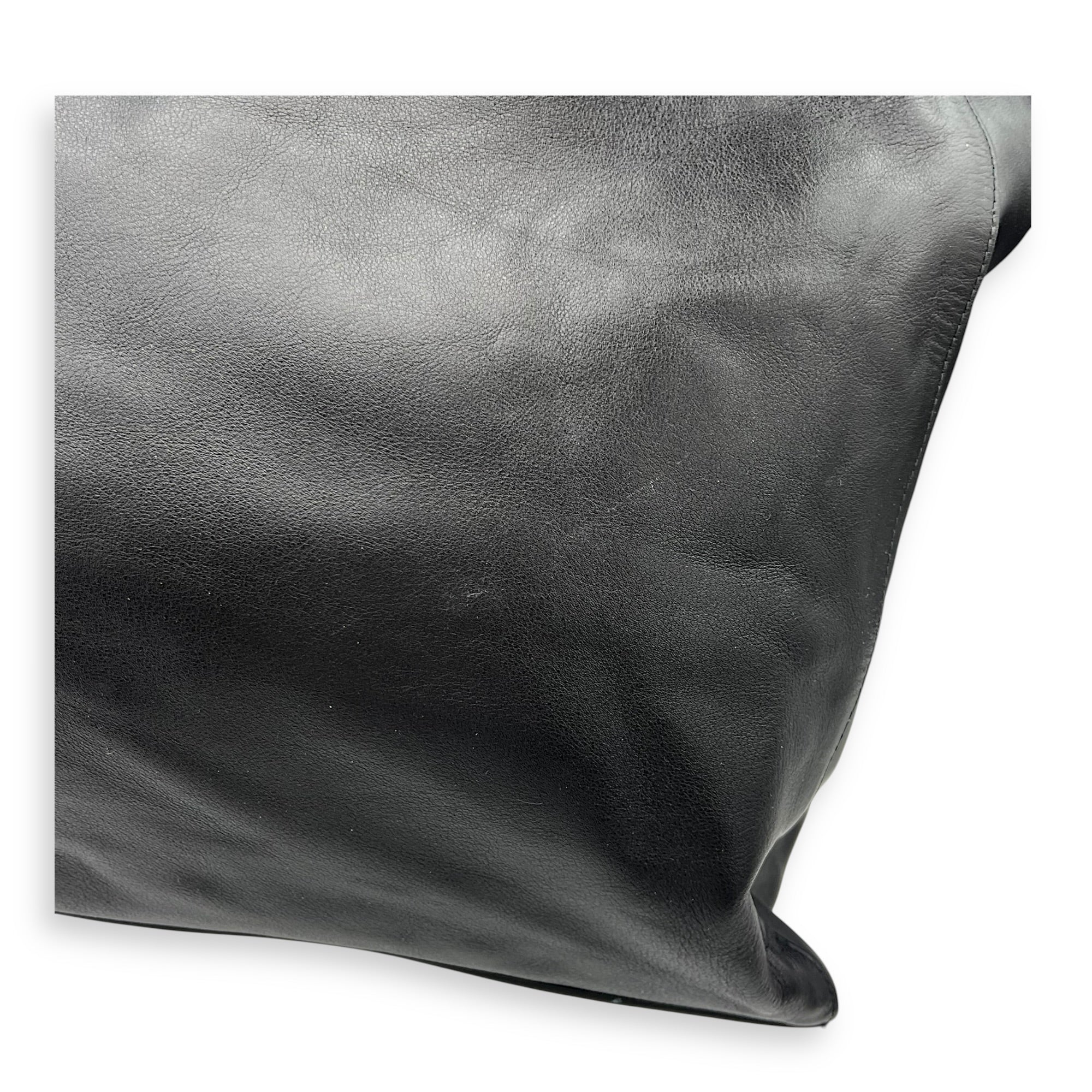 Passenger XL Carry All Tote Bag Black in Calfskin, Silver hardware