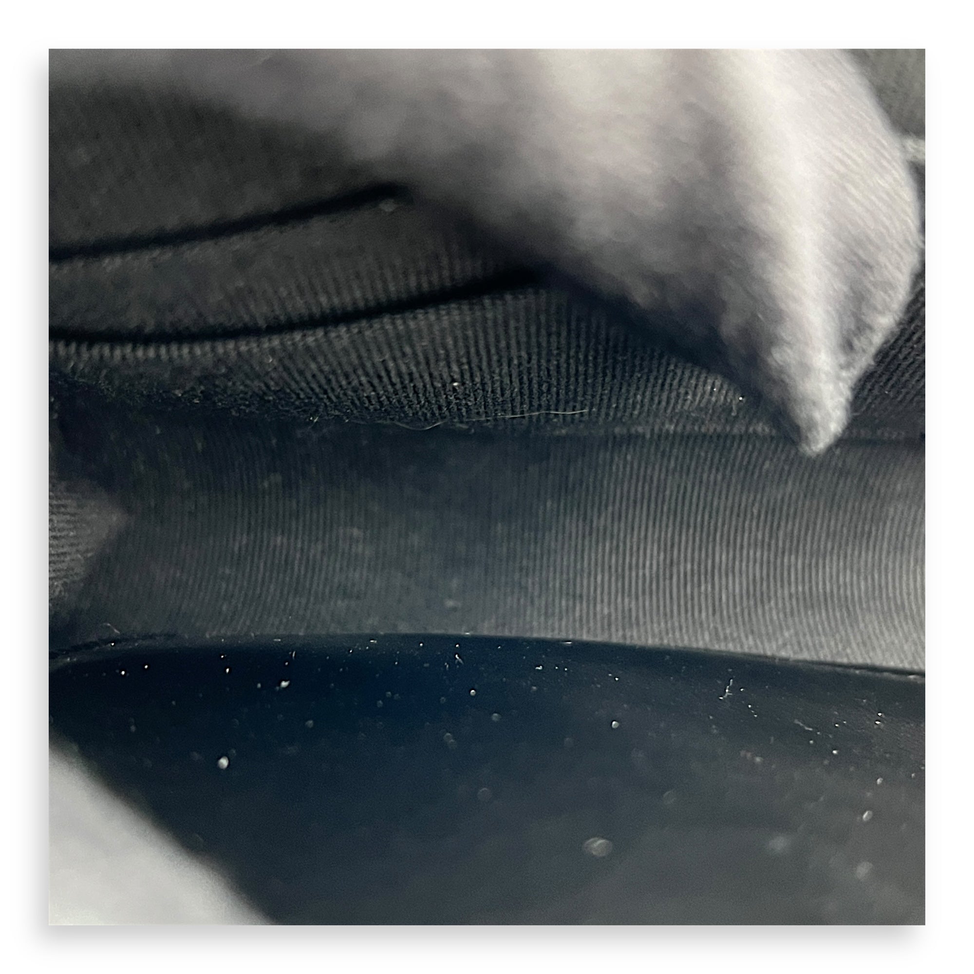 CC Black Wallet On Chain in Patent Leather, Brushed Gold hardware