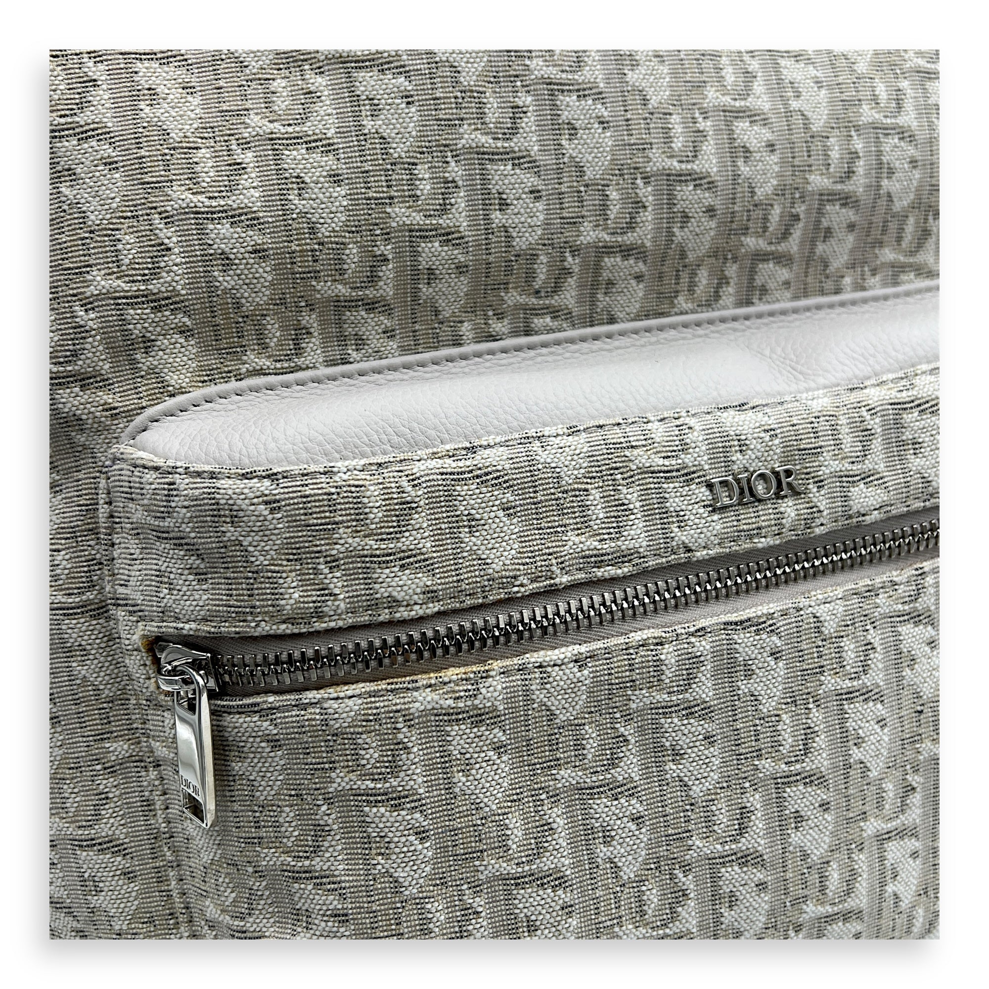 Oblique Backpack White in Canvas, Silver hardware