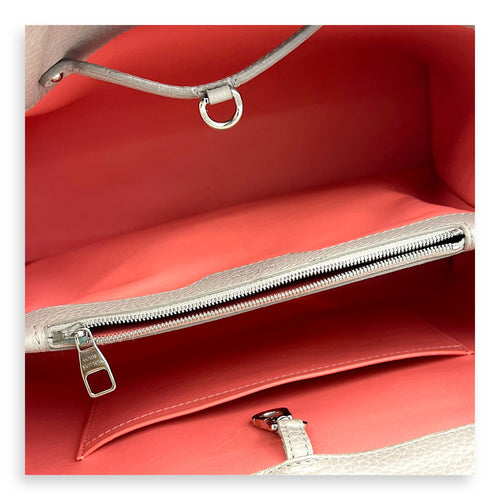 Capucines MM Grey Top Handle Bag in Taurillon Leather, Silver hardware