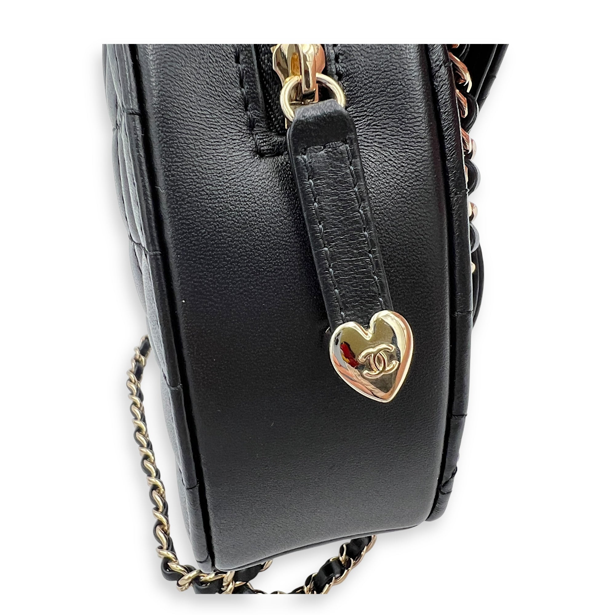 Heart Black Crossbody Bag in Lambskin, Gold hardware
