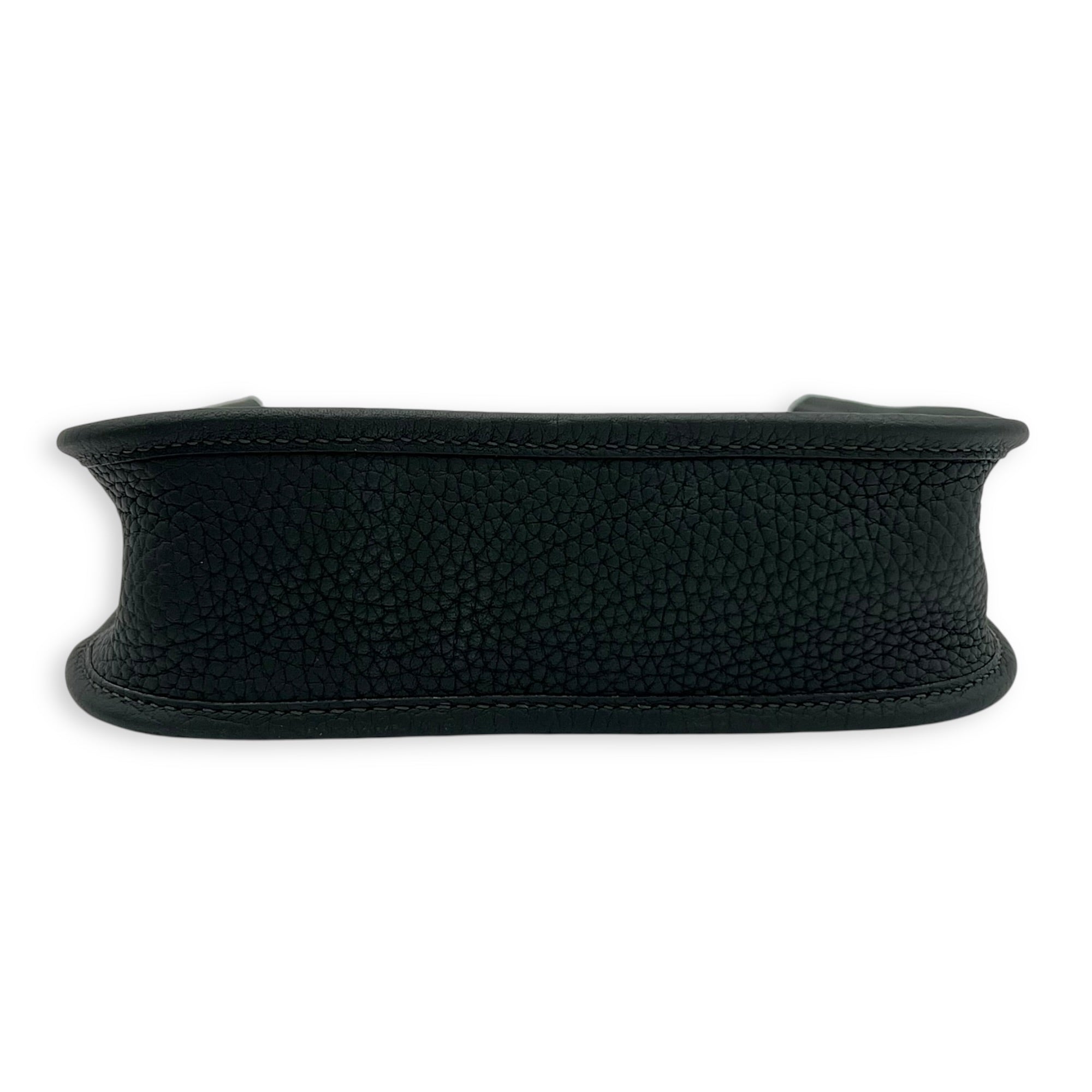 Evelyne Mangrove in Clemence, Gold hardware