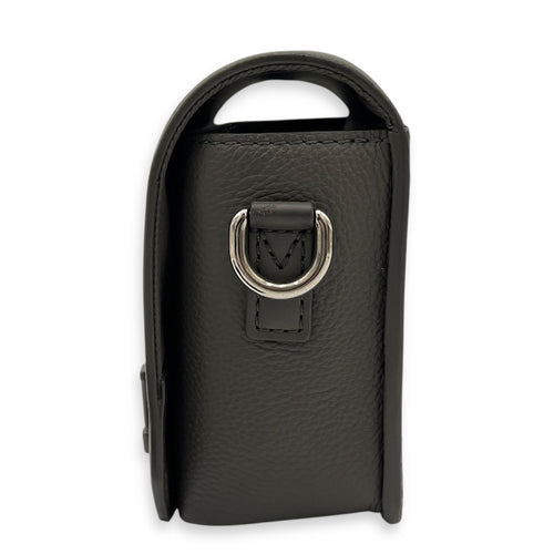 Fastline Wearable Wallet Crossbody Bag Green in Aerogram Leather, Silver hardware