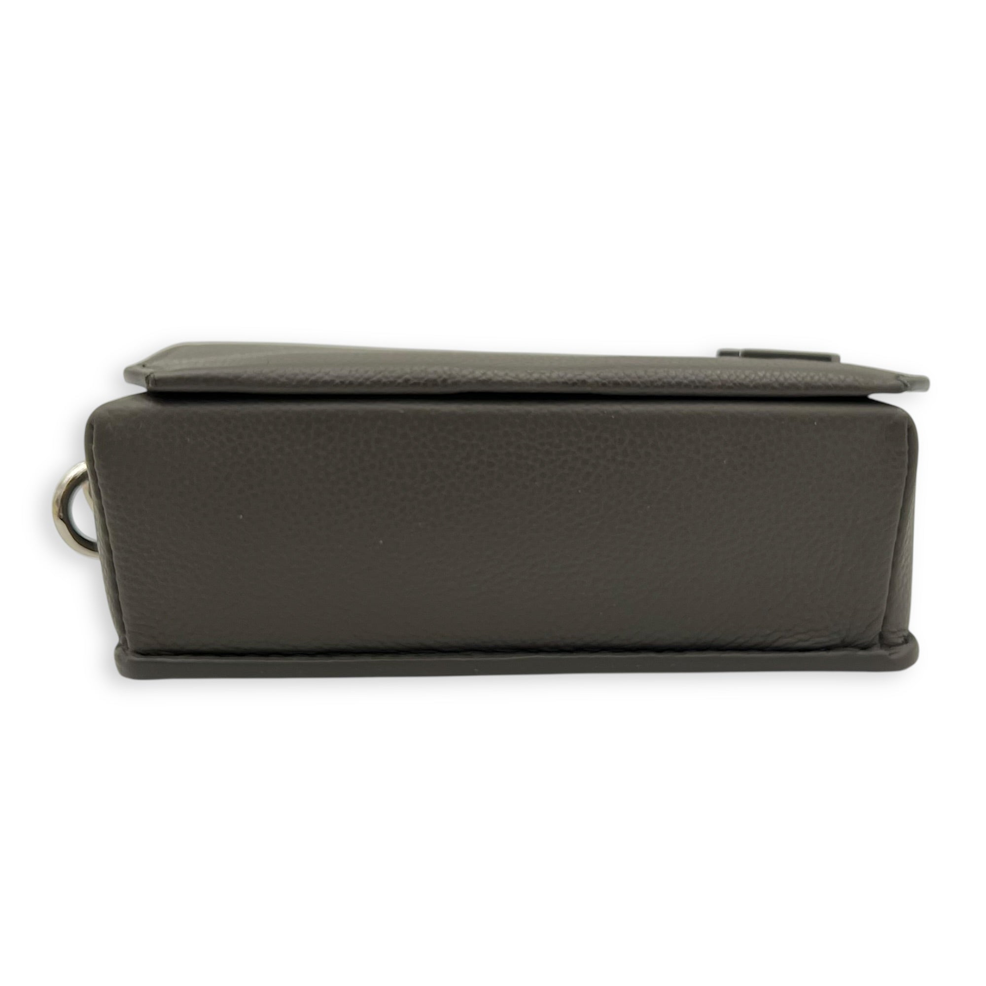 Fastline Wearable Wallet Crossbody Bag Green in Aerogram Leather, Silver hardware