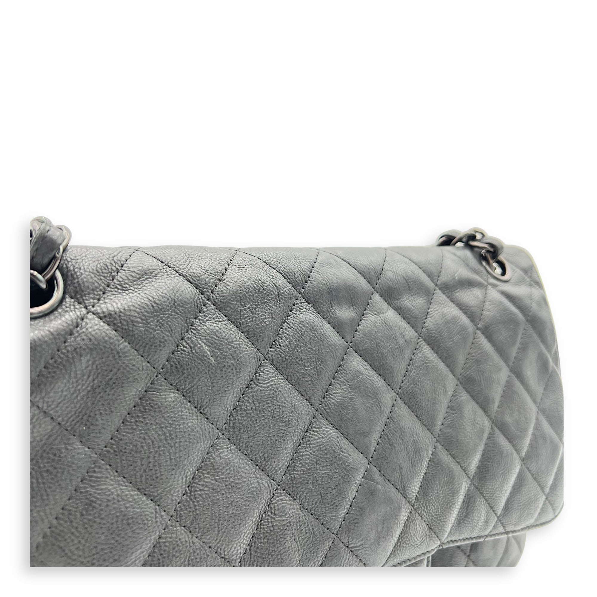 Classic Jumbo Black Shoulder Bag in Calfskin, Black hardware