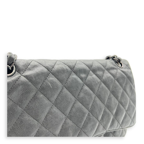 Classic Jumbo Black Shoulder Bag in Calfskin, Black hardware