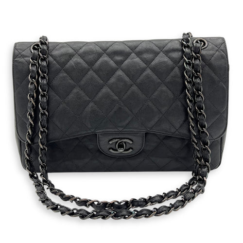 Classic Jumbo Black Shoulder Bag in Calfskin, Black hardware
