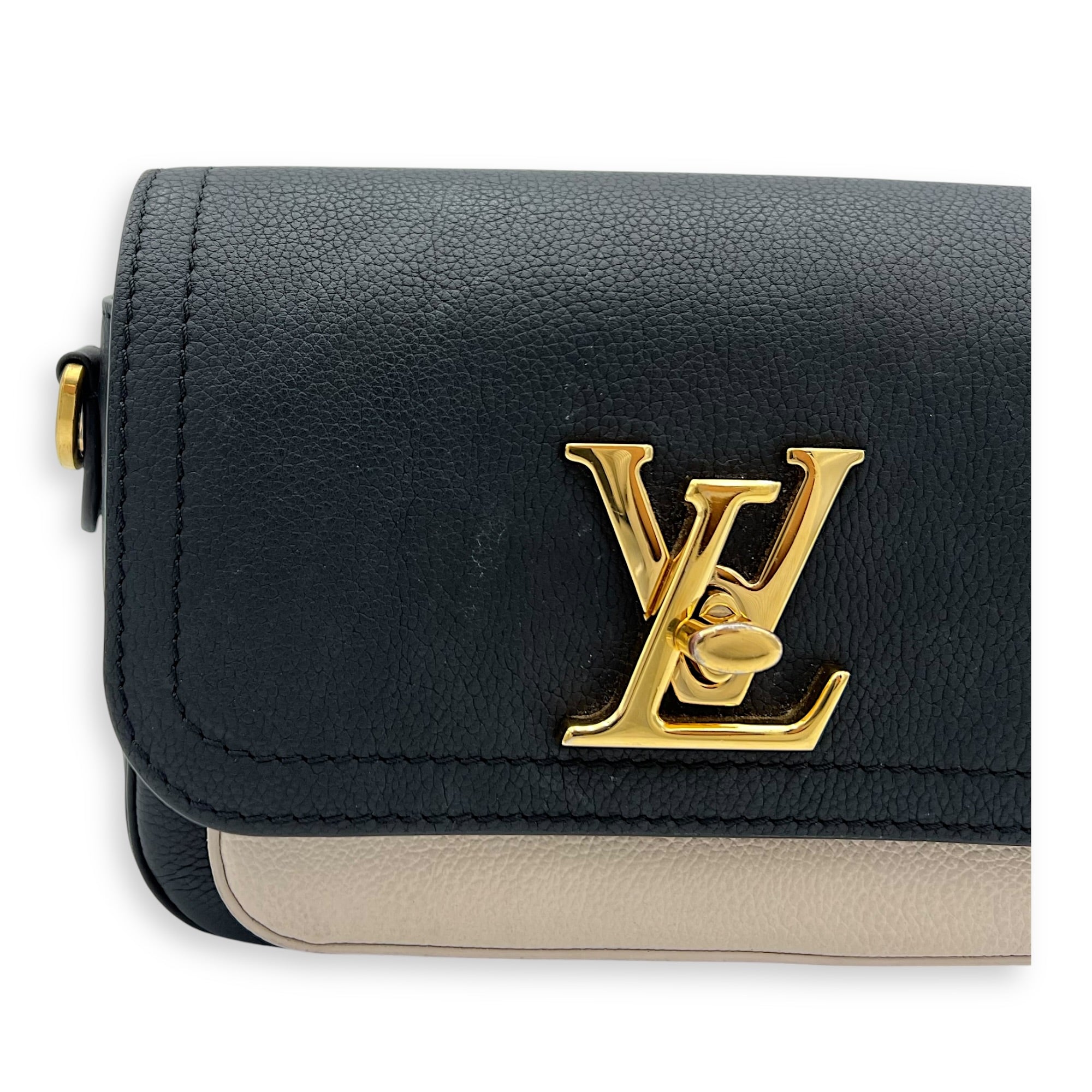 Lock Me Tender Shoulder Bag Black in Calfskin, Gold hardware