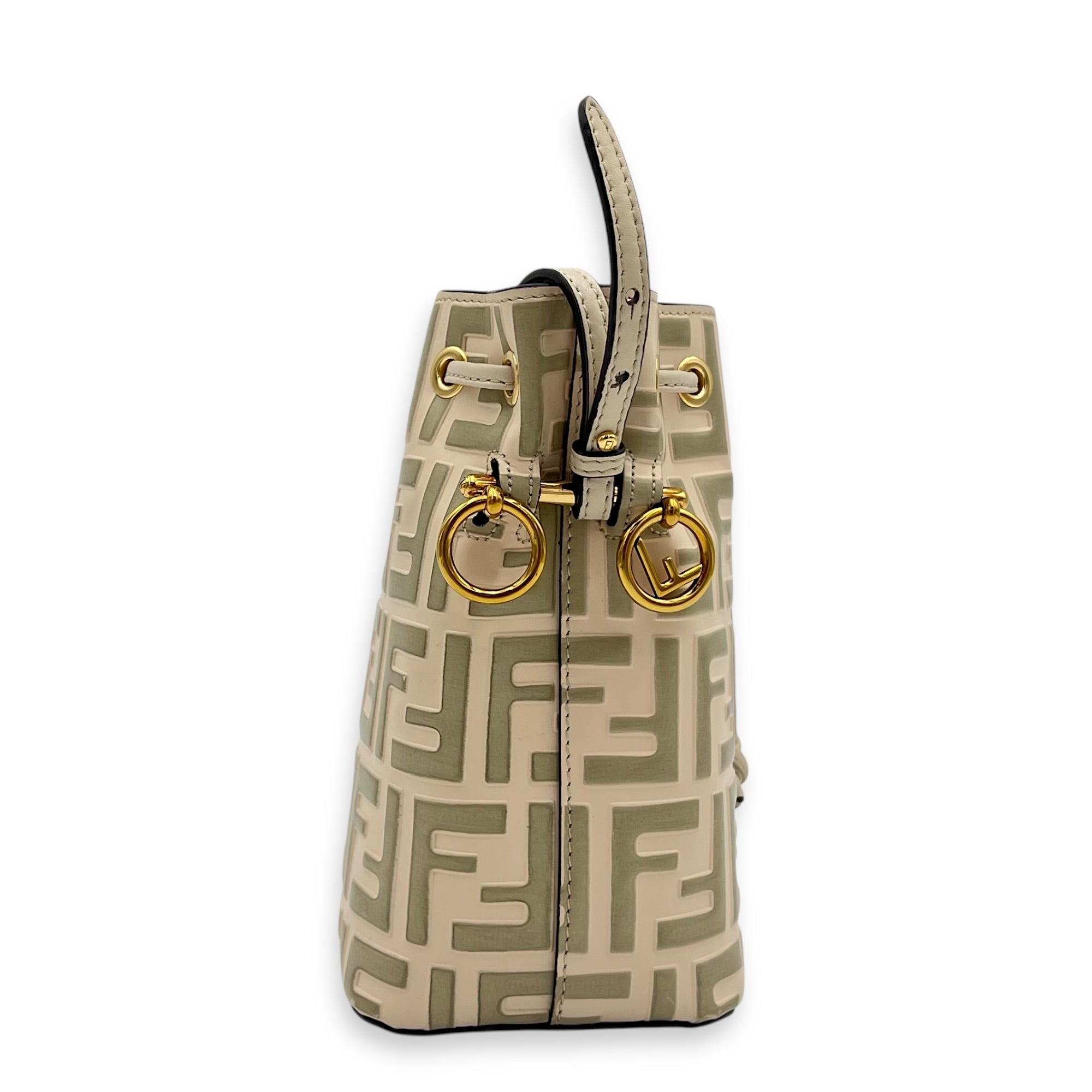 Mon Tresor Bucket Bag White in Embossed Leather, Gold hardware