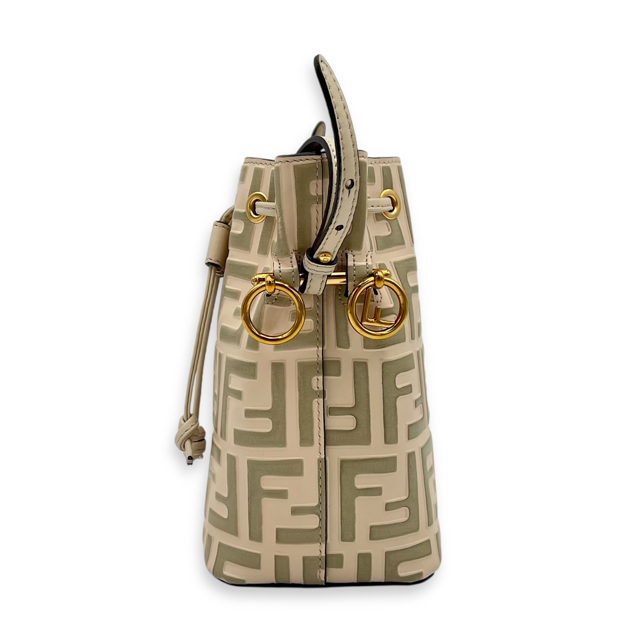 Mon Tresor Bucket Bag White in Embossed Leather, Gold hardware