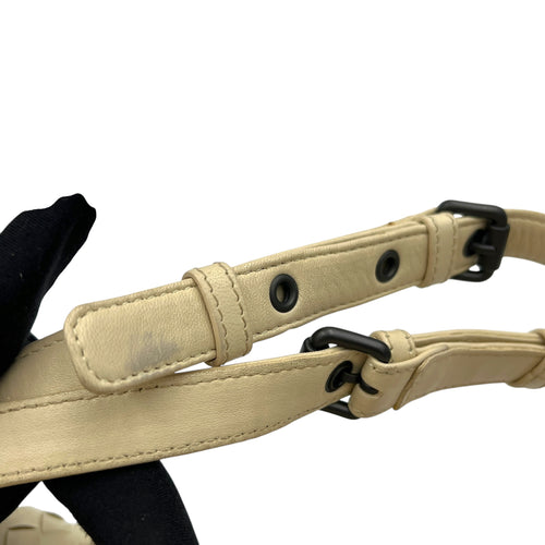 Intrecciato Tote Bag White in Calfskin, Black hardware