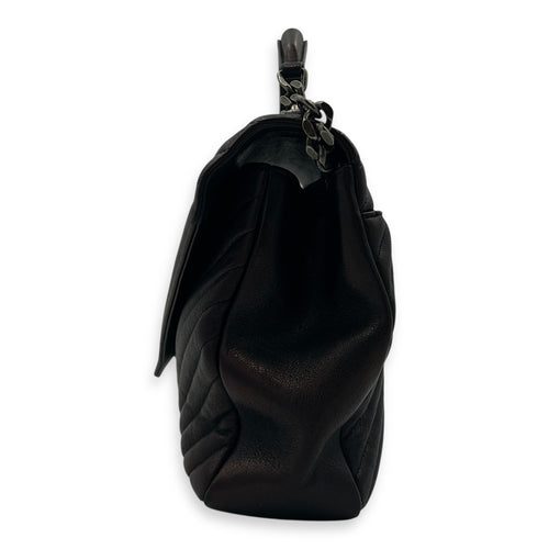 College Shoulder Bag Black in Calfskin, Ruthenium hardware