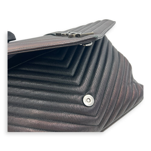 College Shoulder Bag Black in Calfskin, Ruthenium hardware