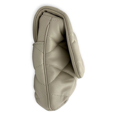 Le 57 Shoulder Bag White in Lambskin, Gold hardware