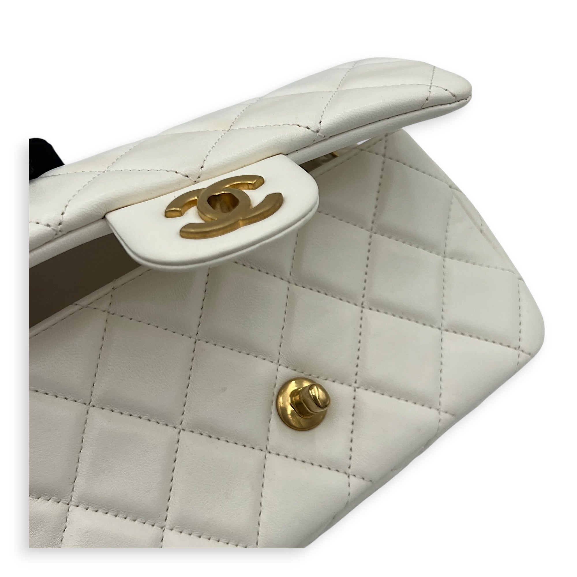 Rectangle Pearl Chain Shoulder Bag White in Lambskin, Gold hardware