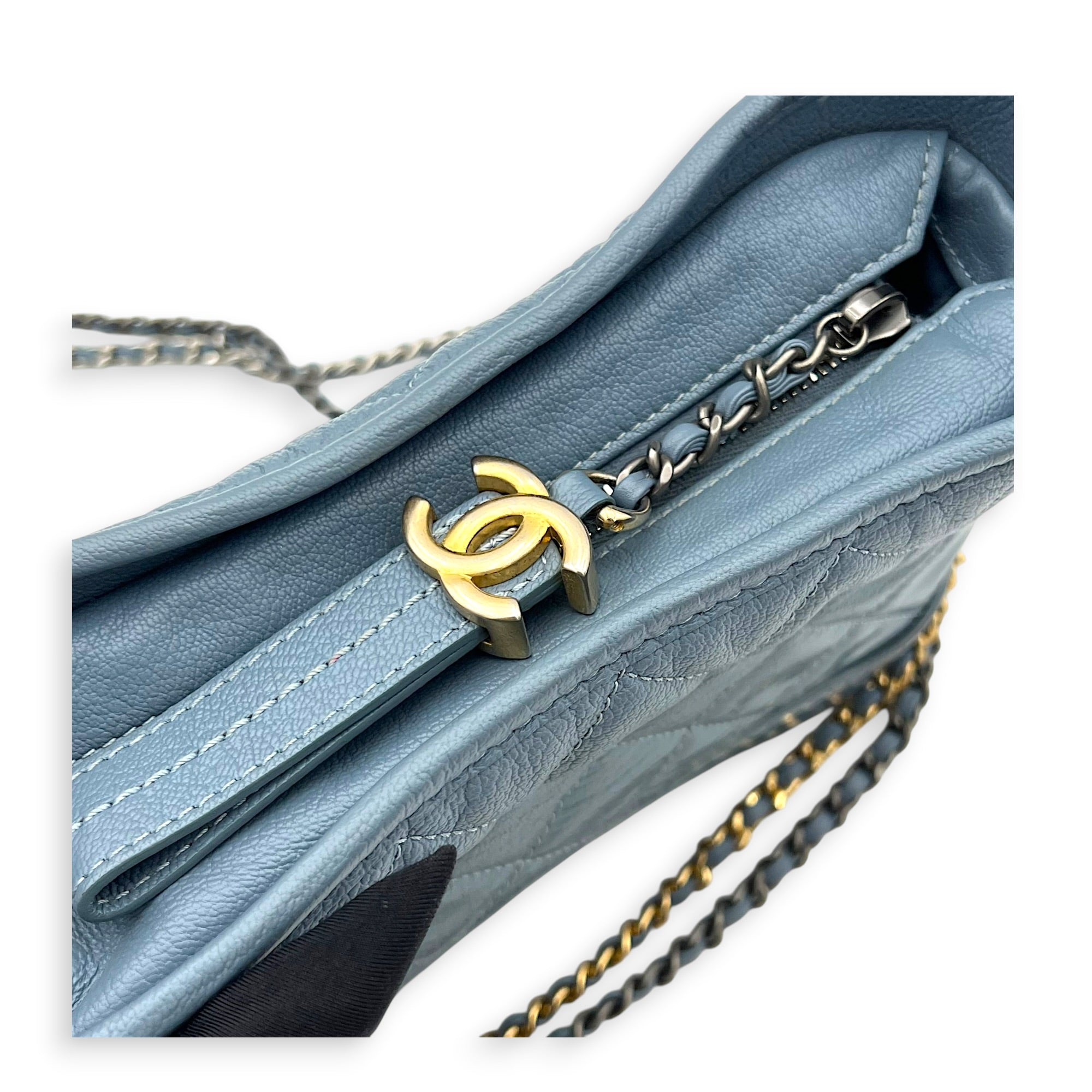Gabrielle Shoulder Bag Blue in Calfskin, Mixed hardware