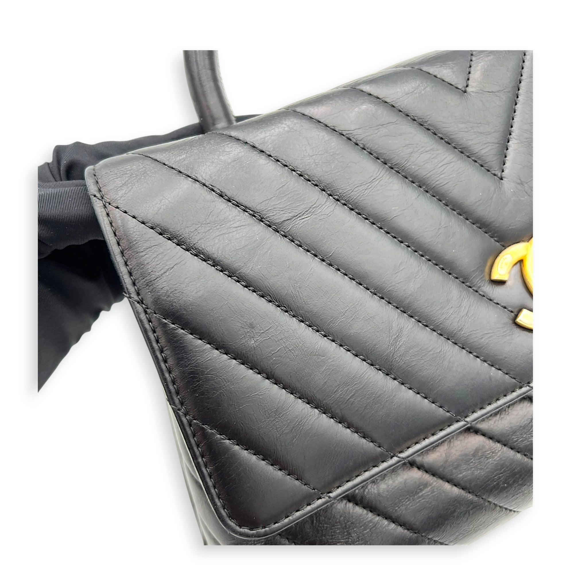 Coco Chevron Black Top Handle Bag in Calfskin, Gold hardware