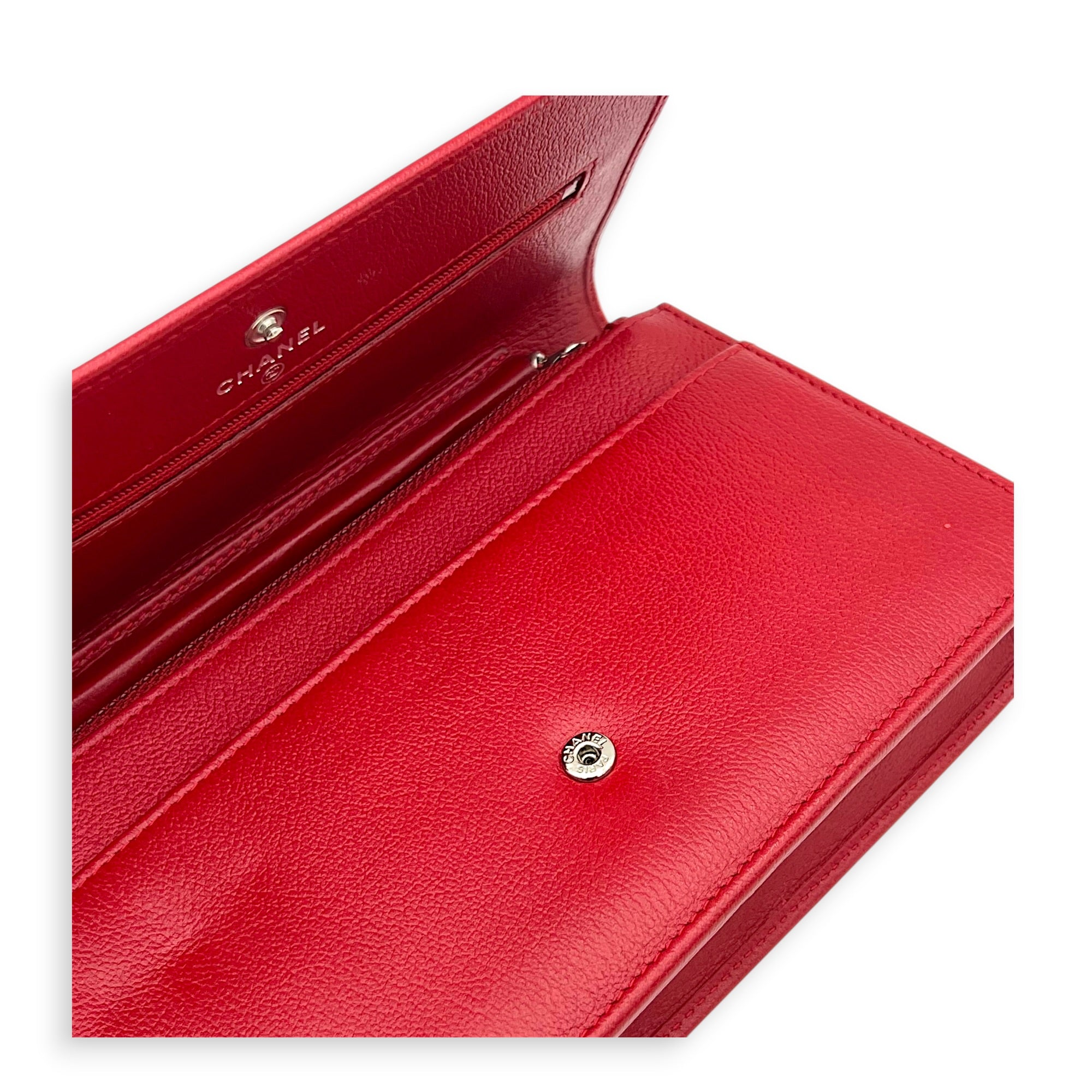 Camelia Wallet On Chain Red in Calfskin, Silver hardware