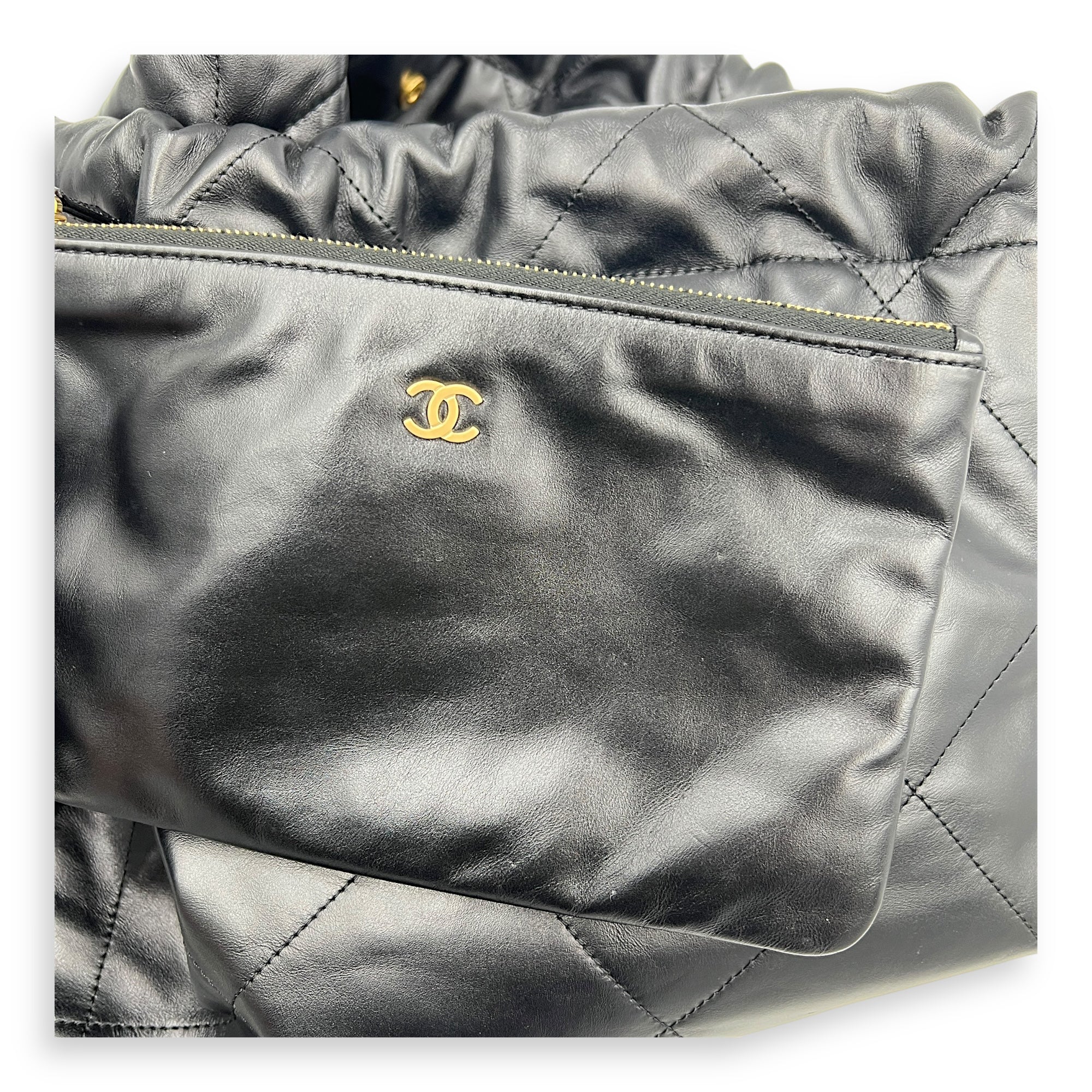 22 Tote Shoulder Bag Black in Calfskin, Gold hardware