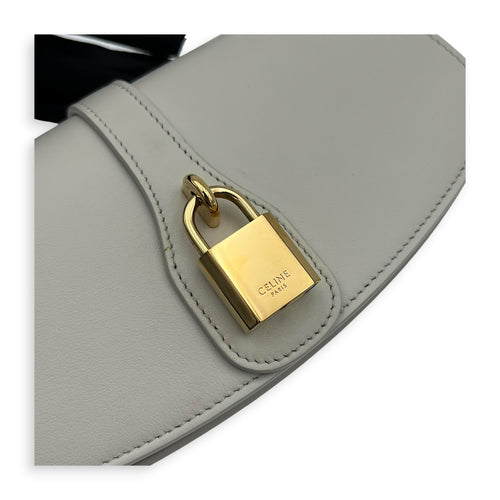 Tabou Shoulder Bag White in Calfskin, Gold hardware