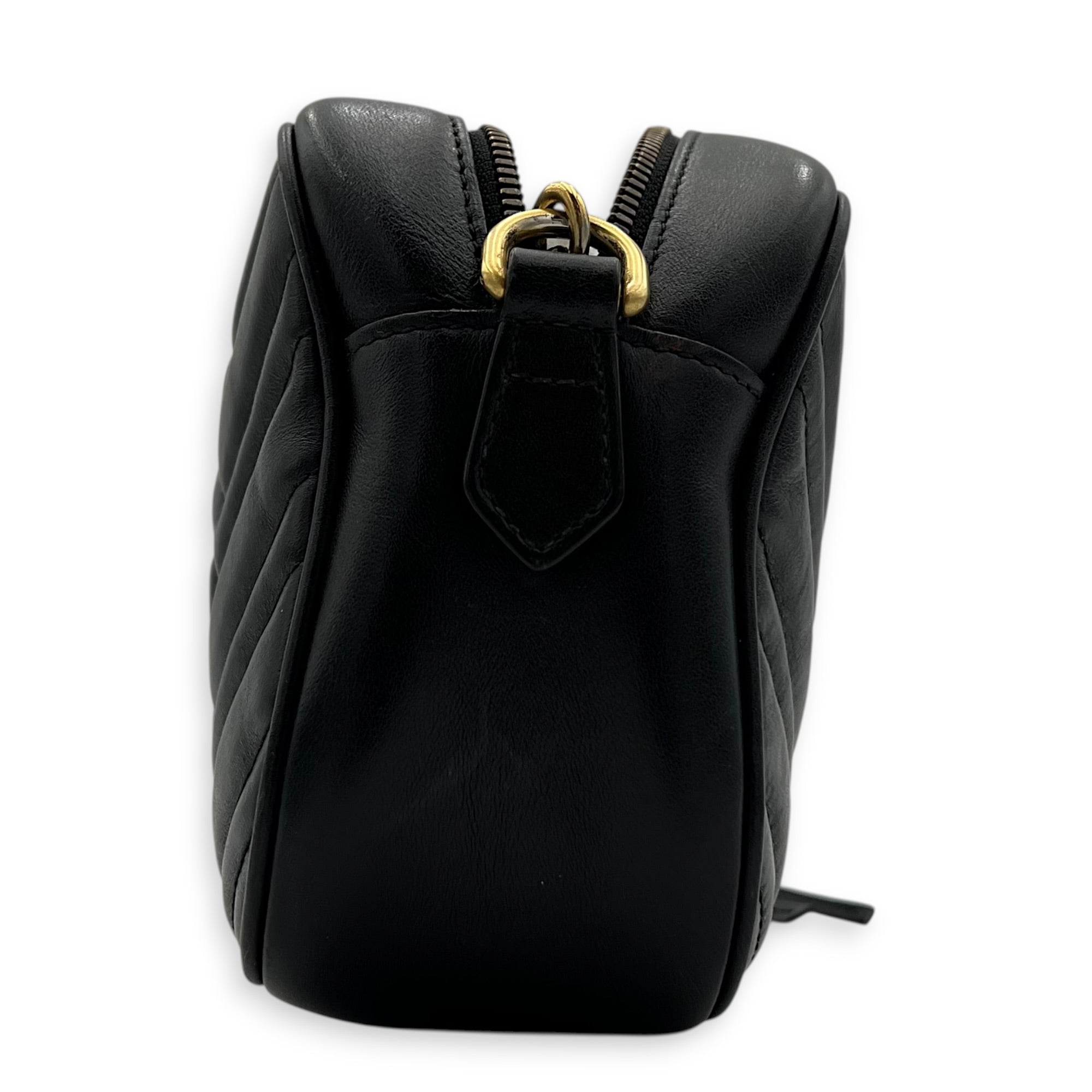 GG Marmont Shoulder Bag Black in Calfskin, Gold hardware