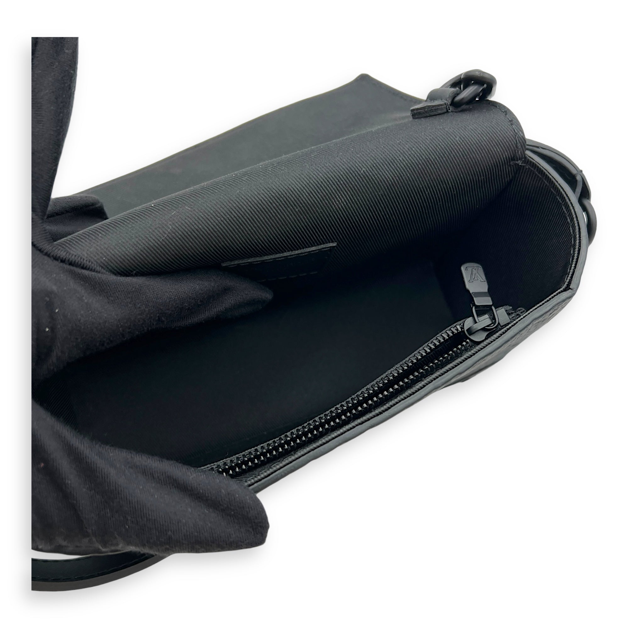 Steamer Black Crossbody Bag in Empreinte Leather, Black hardware