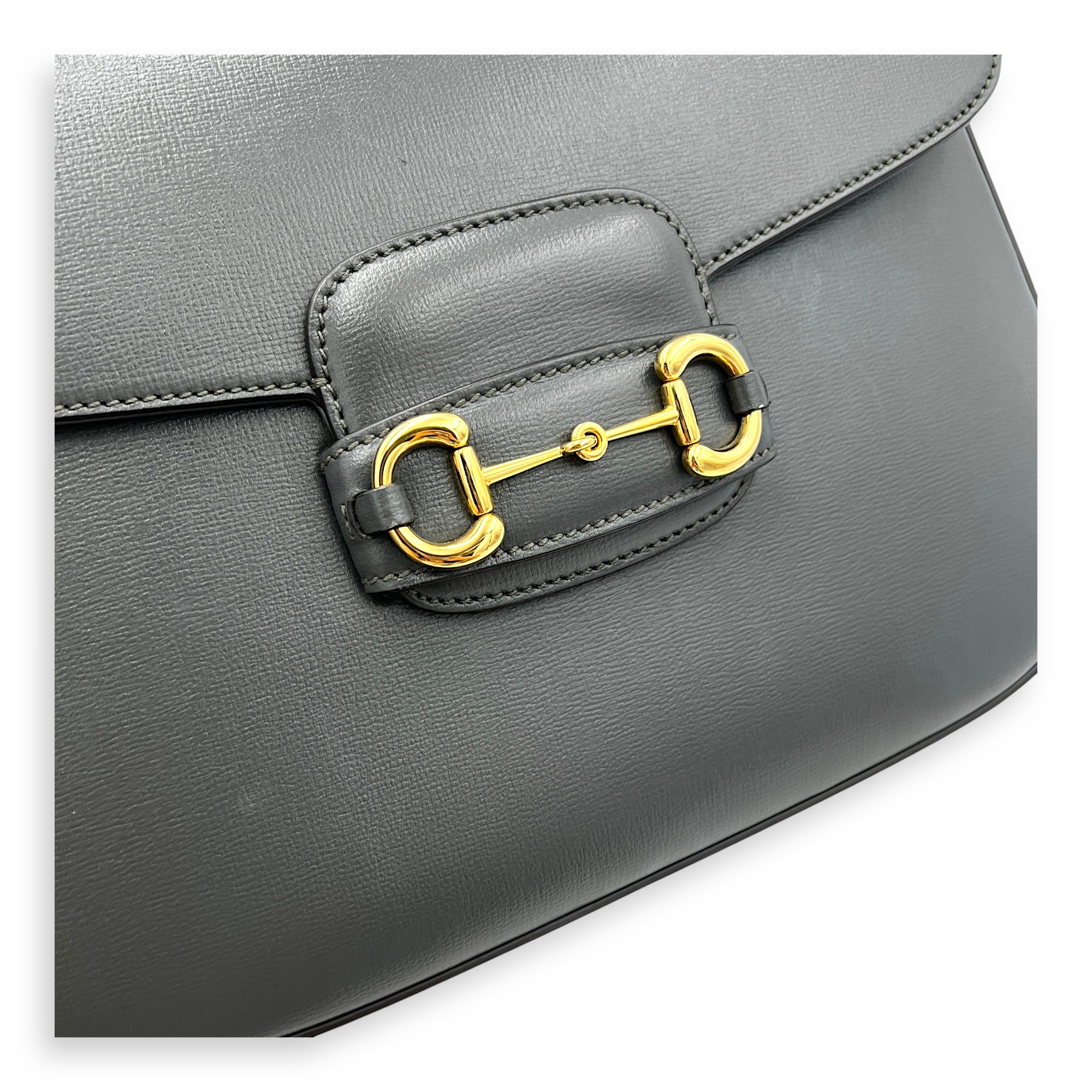 Horsebit 1955 Messenger Grey in Calfskin, Gold hardware