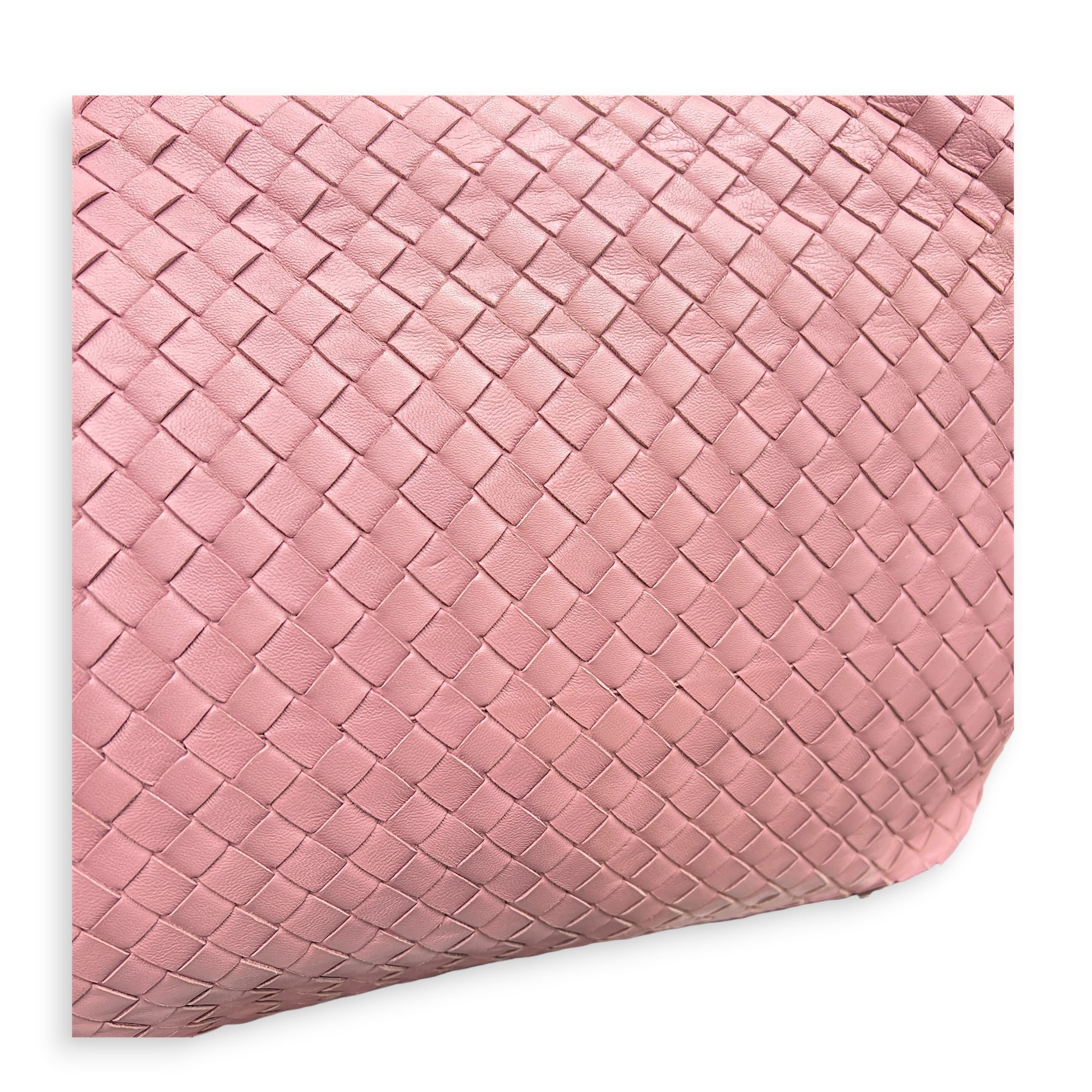 Intrecciato Shoulder Bag Pink in Lambskin, Ruthenium hardware