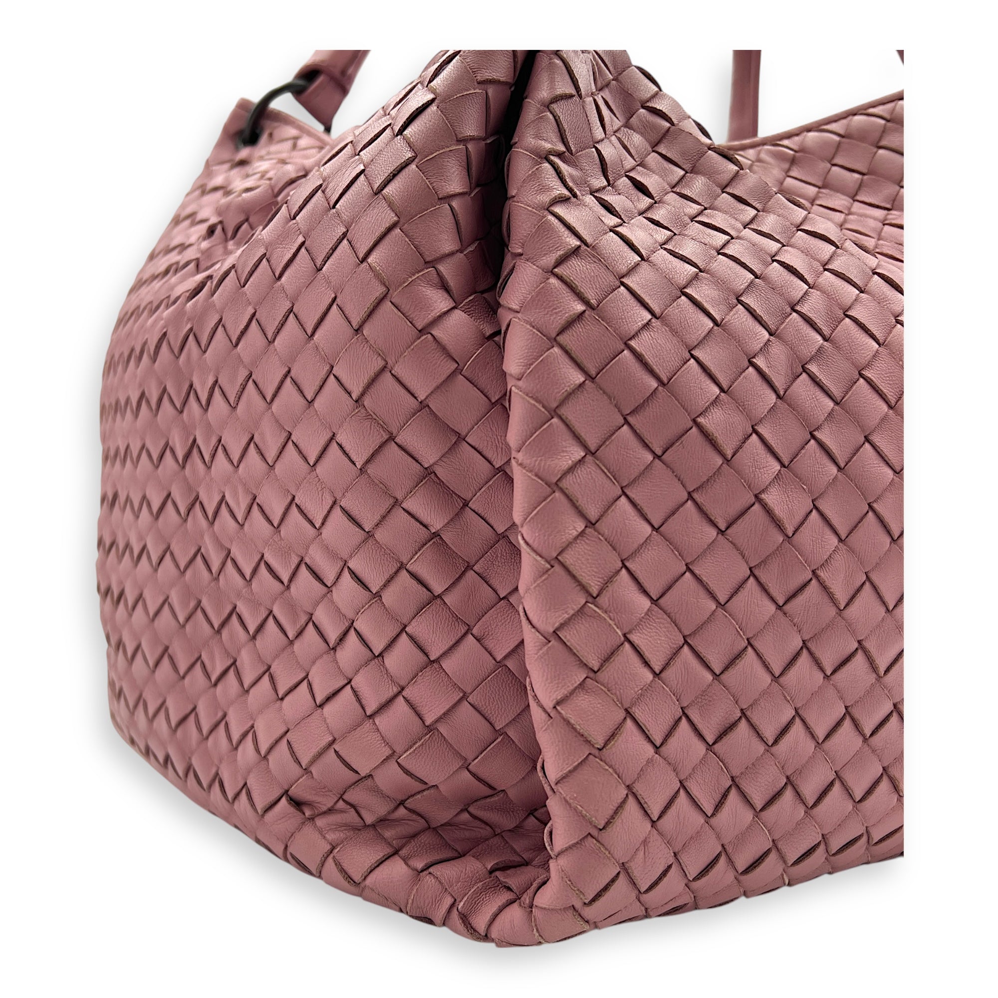 Intrecciato Shoulder Bag Pink in Lambskin, Ruthenium hardware