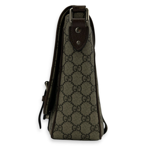 GG Supreme Messenger Brown in Coated Canvas, Silver hardware
