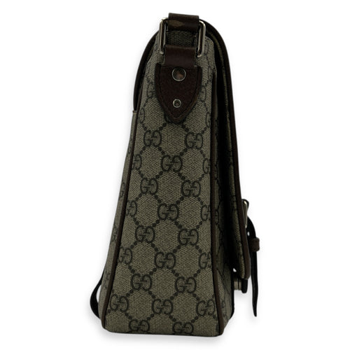GG Supreme Messenger Brown in Coated Canvas, Silver hardware