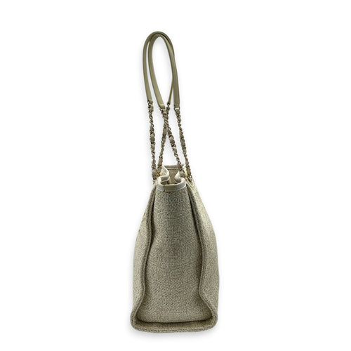 Deauville Tote Bag White in Canvas, Gold hardware