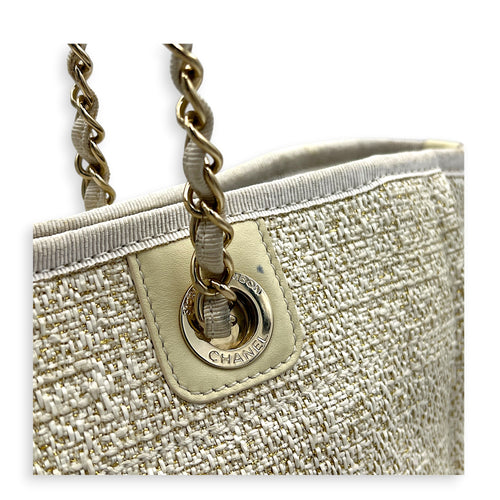 Deauville Tote Bag White in Canvas, Gold hardware