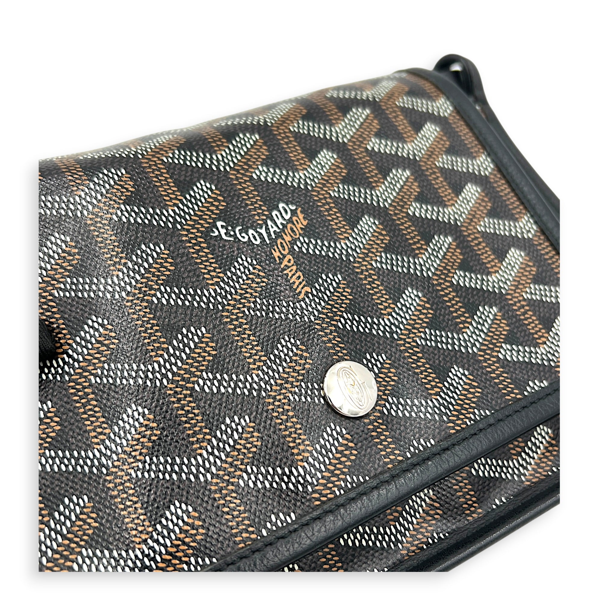 Plumet Pocket Shoulder Bag Black in Coated Canvas, Silver hardware