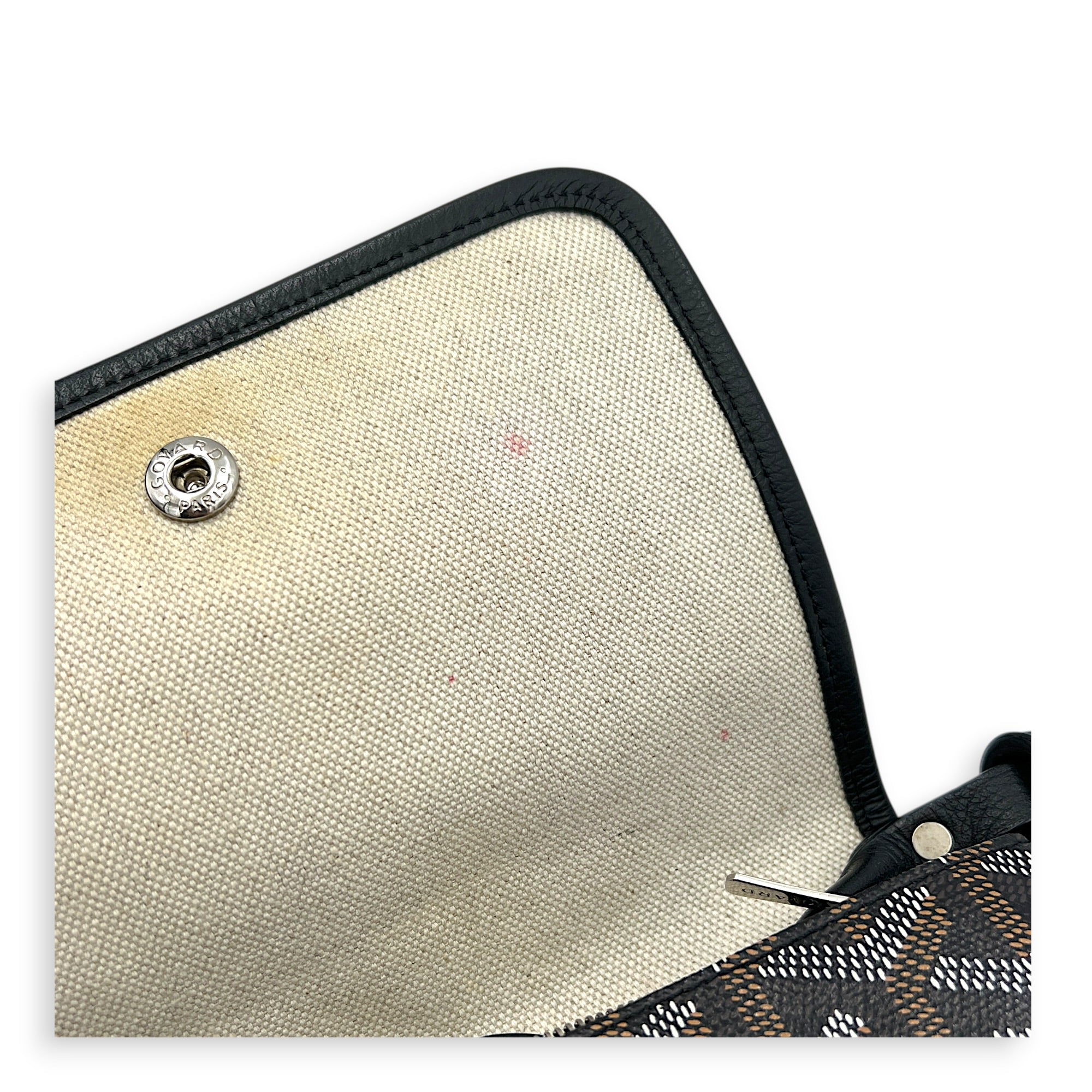 Plumet Pocket Shoulder Bag Black in Coated Canvas, Silver hardware