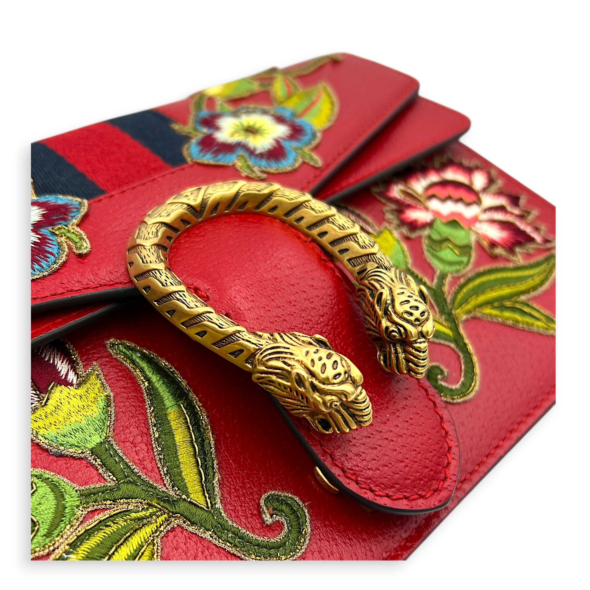 Dionysus Shoulder Bag Red in Calfskin, Gold hardware