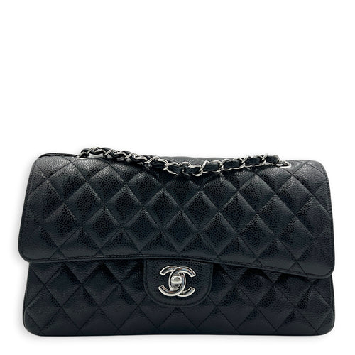 Classic Shoulder Bag Medium Black in Caviar Leather, Silver hardware