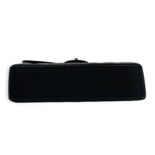 Classic Shoulder Bag Medium Black in Caviar Leather, Silver hardware