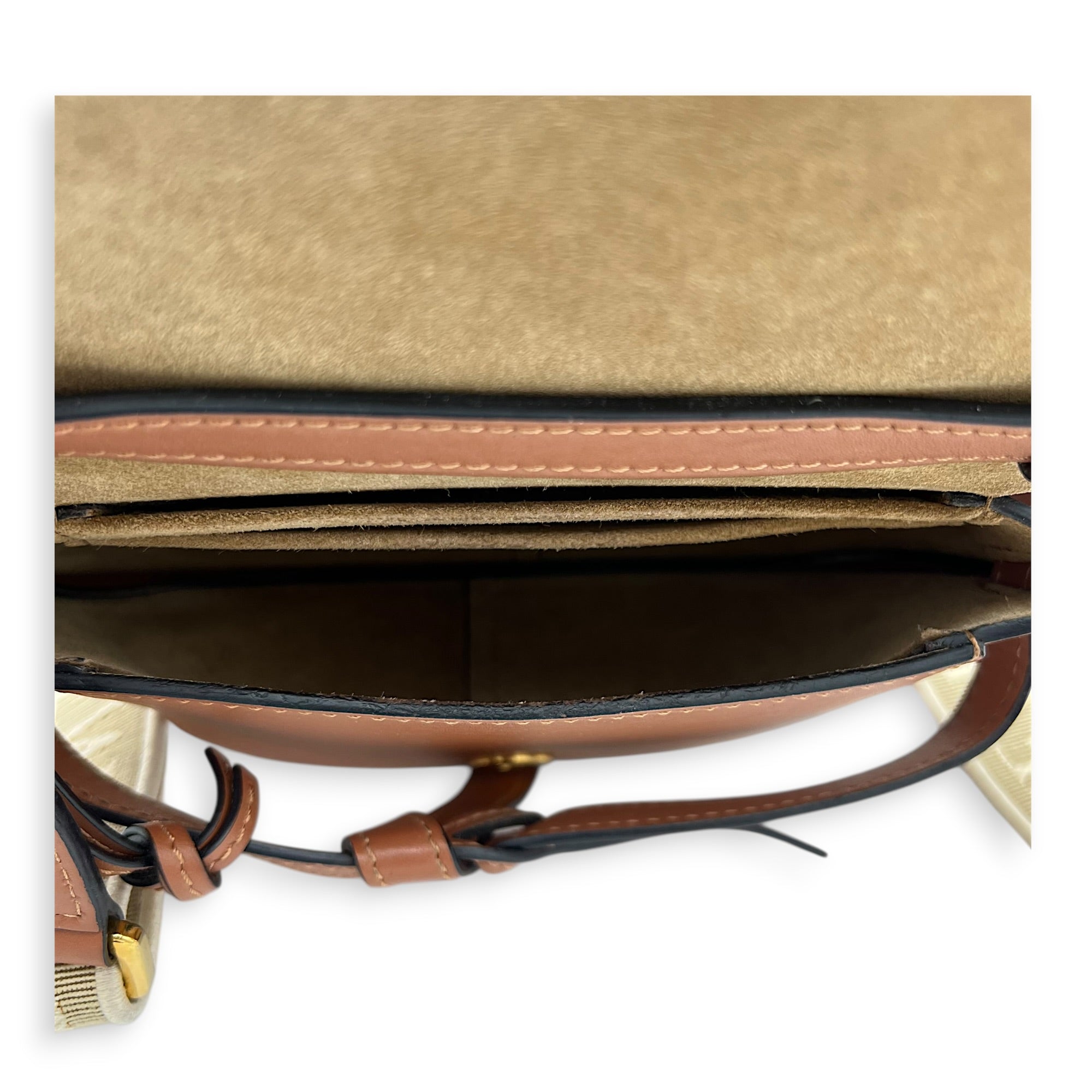 Gate Shoulder Bag Brown in Calfskin, Gold hardware