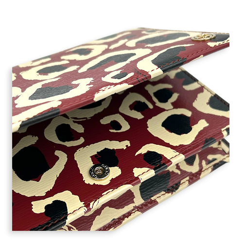 Interlocking G Wallet On Chain Red in Calfskin, Gold hardware