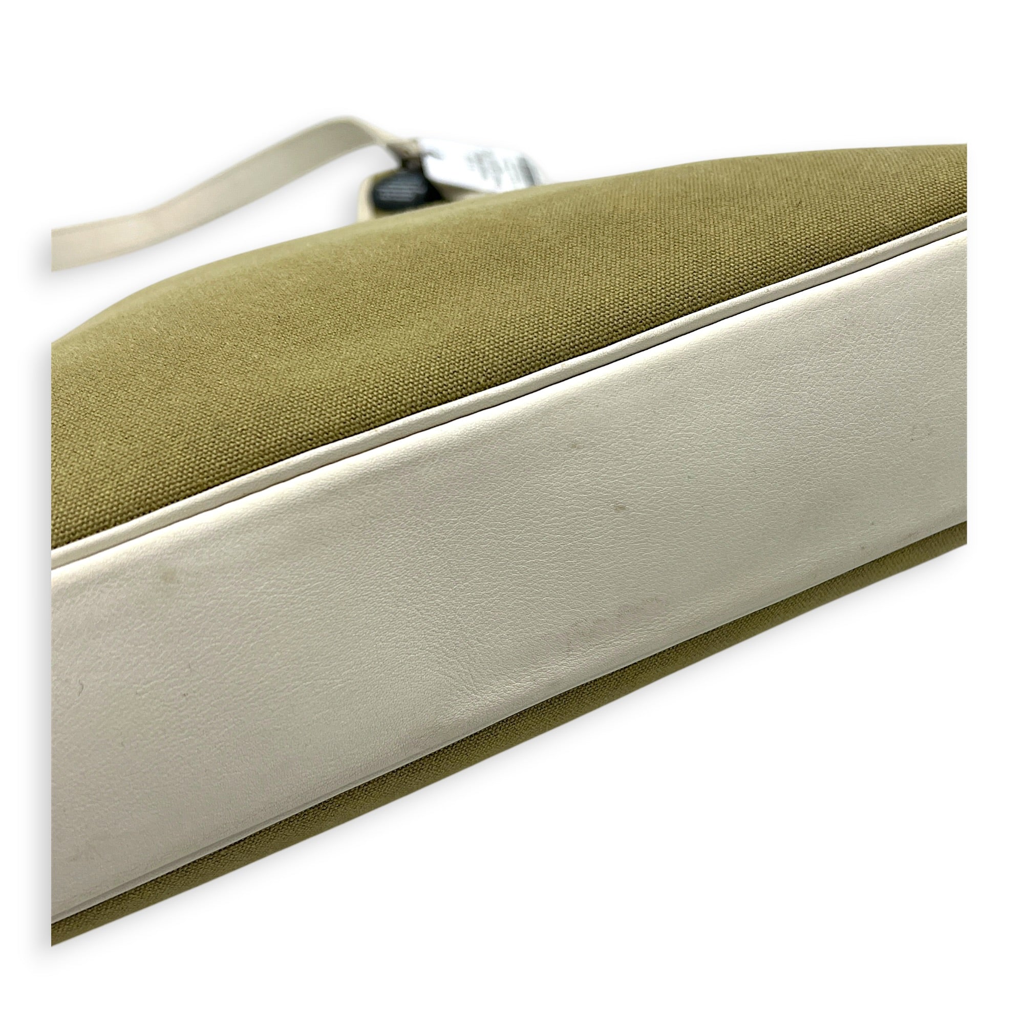 Massai Green in Canvas, Palladium hardware