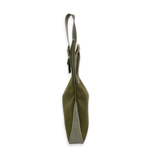 Massai Green in Canvas, Palladium hardware