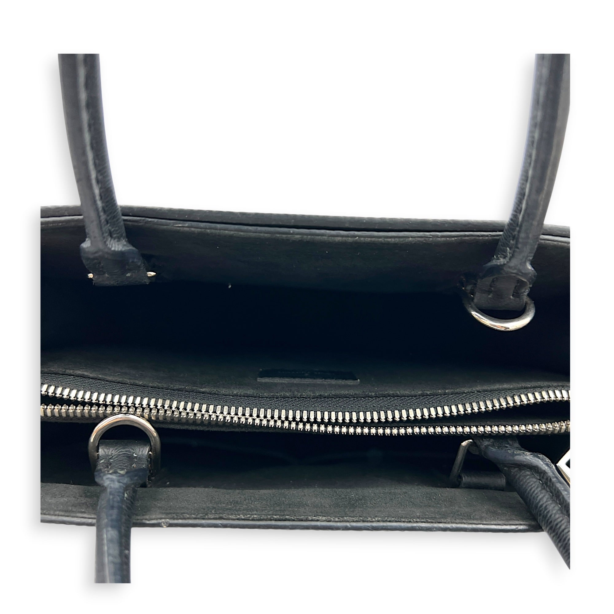Twist Tote Bag Black in Epi Leather, Silver hardware