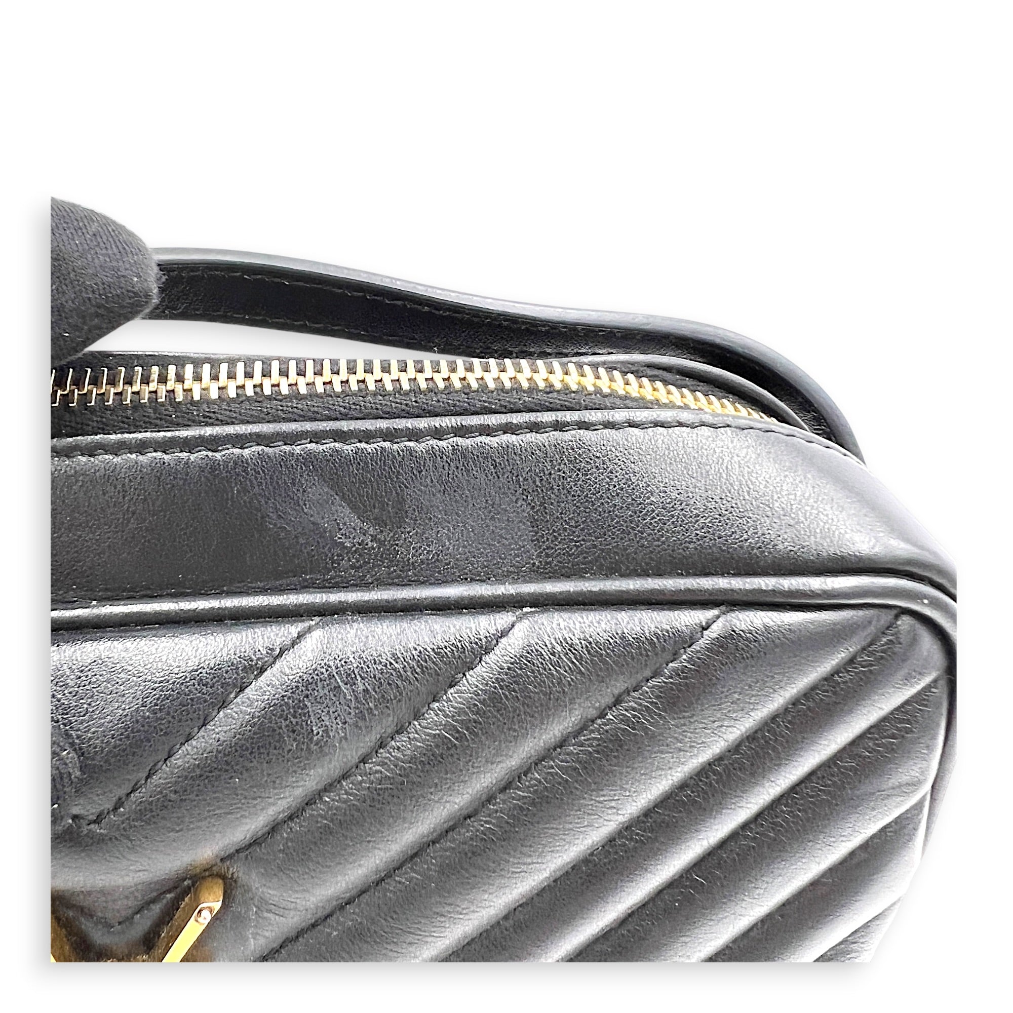 Lou Shoulder Bag Black in Calfskin, Gold hardware